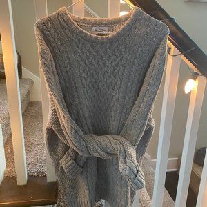 Men's Cable Knit Sweater (L)